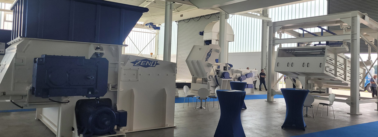 neddeler og sorteringsudstyr til forarbejdning af affaldsmaterialer til genanvendelse